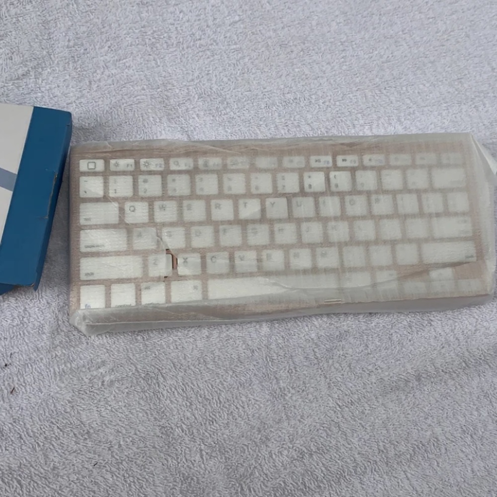 ipad Keyboard - Picture 5 of 5